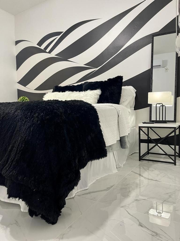 Cozy Studio, Prime Location, Remodeled, 1 Parking West Palm Beach Eksteriør billede